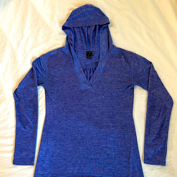 Zella Tops - Zella purple hooded athletic top. Size XS
